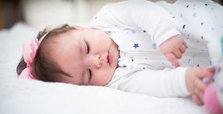bebe durmiendo